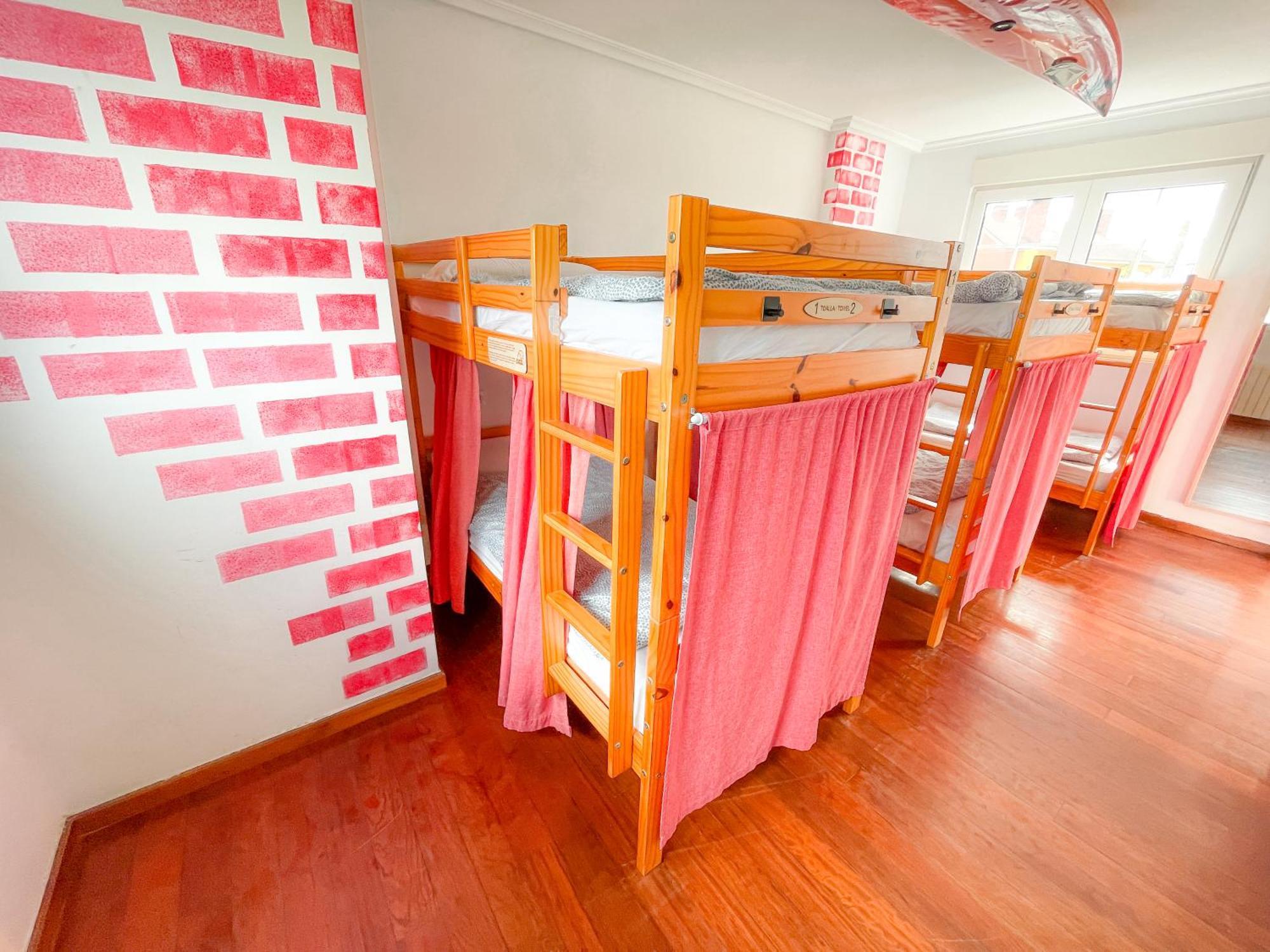 Gijon Surf Hostel Cameră foto